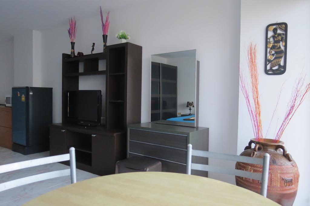 View Talay 1B Studio Патая Стая снимка